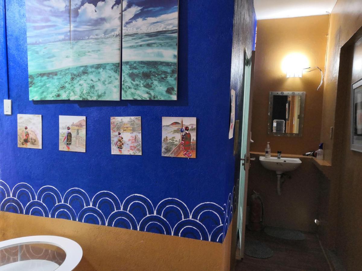 Dee Guesthouse White Sands Lapu-Lapu City Exterior photo