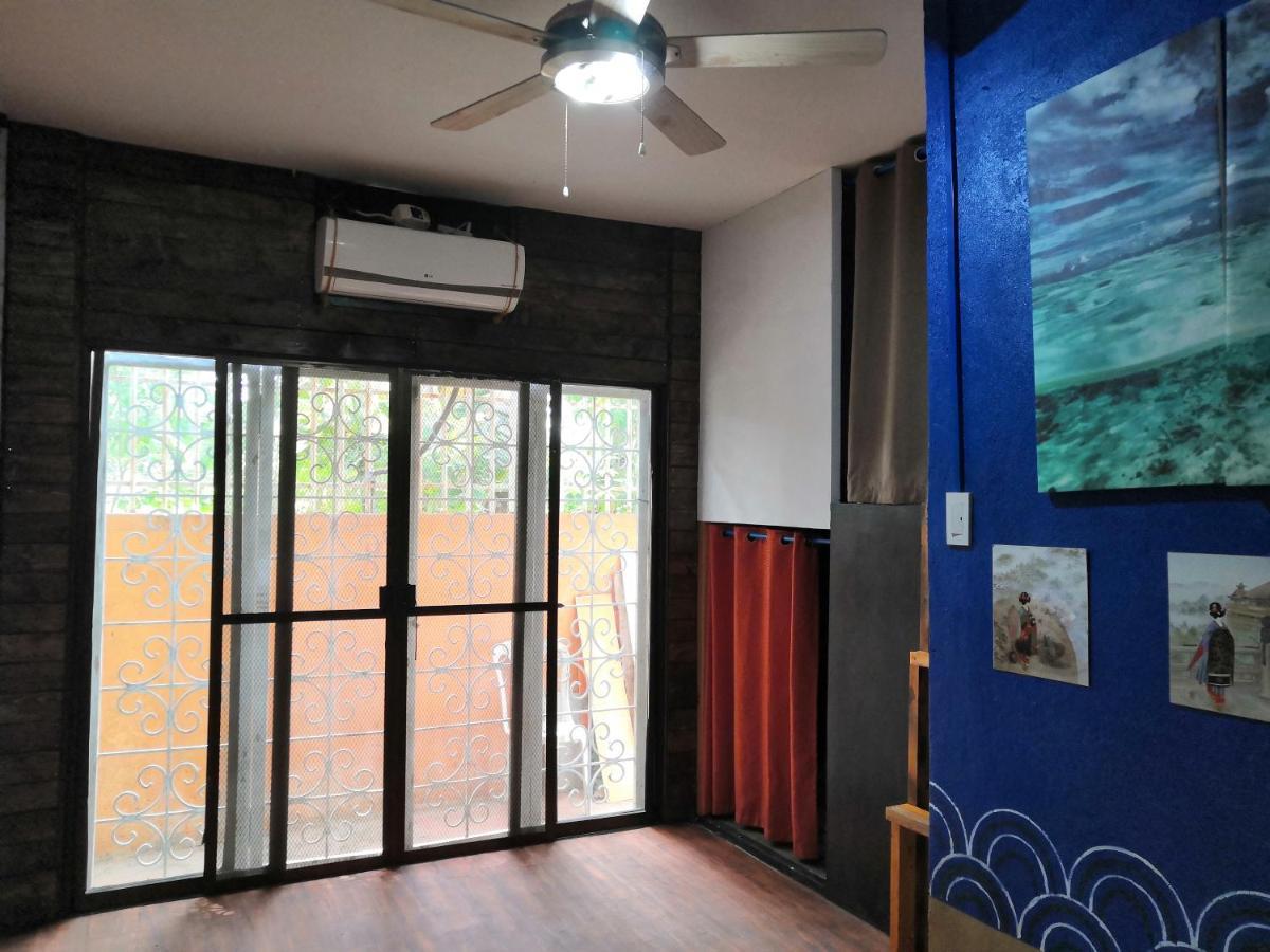 Dee Guesthouse White Sands Lapu-Lapu City Exterior photo