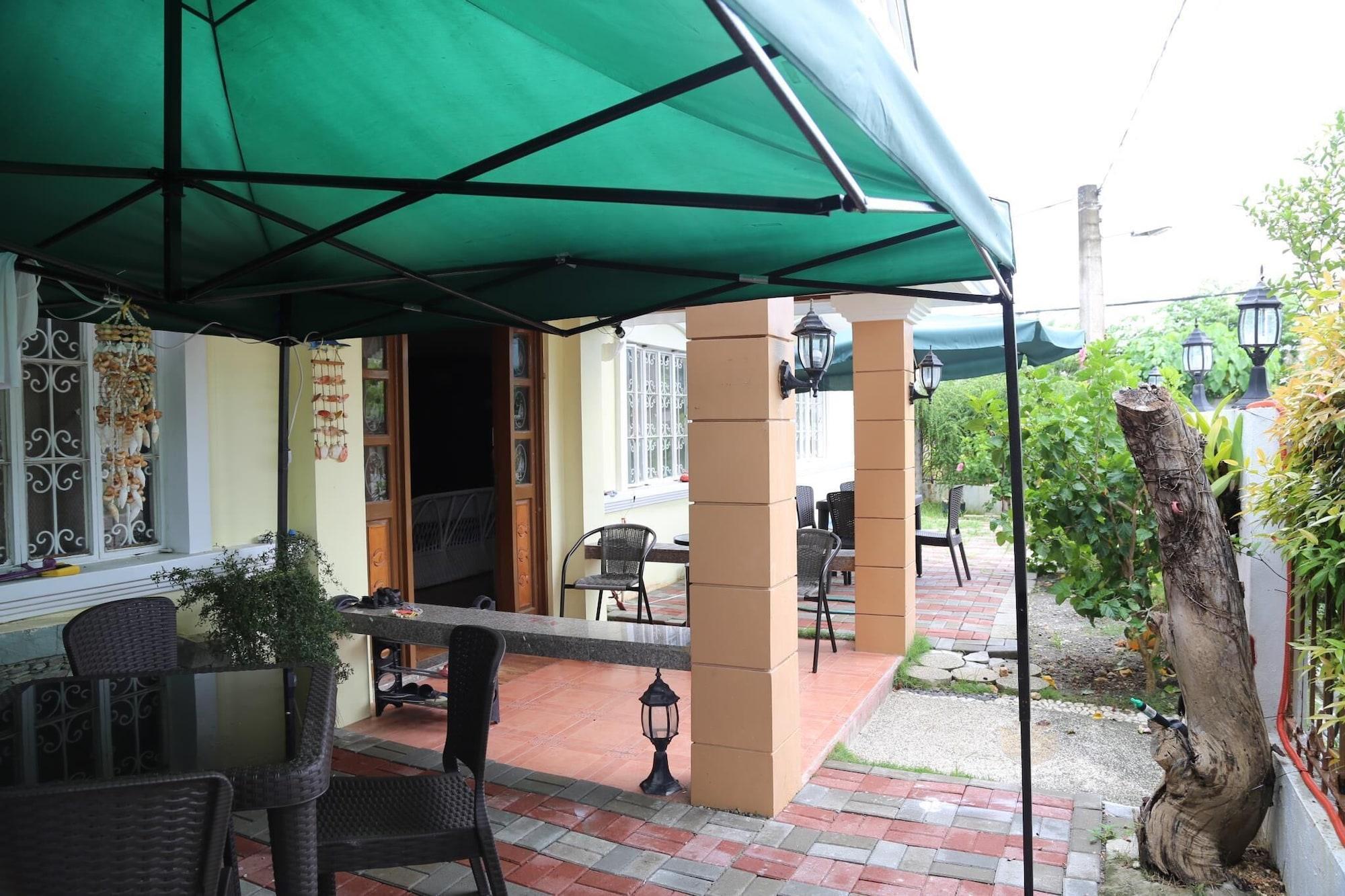 Dee Guesthouse White Sands Lapu-Lapu City Exterior photo