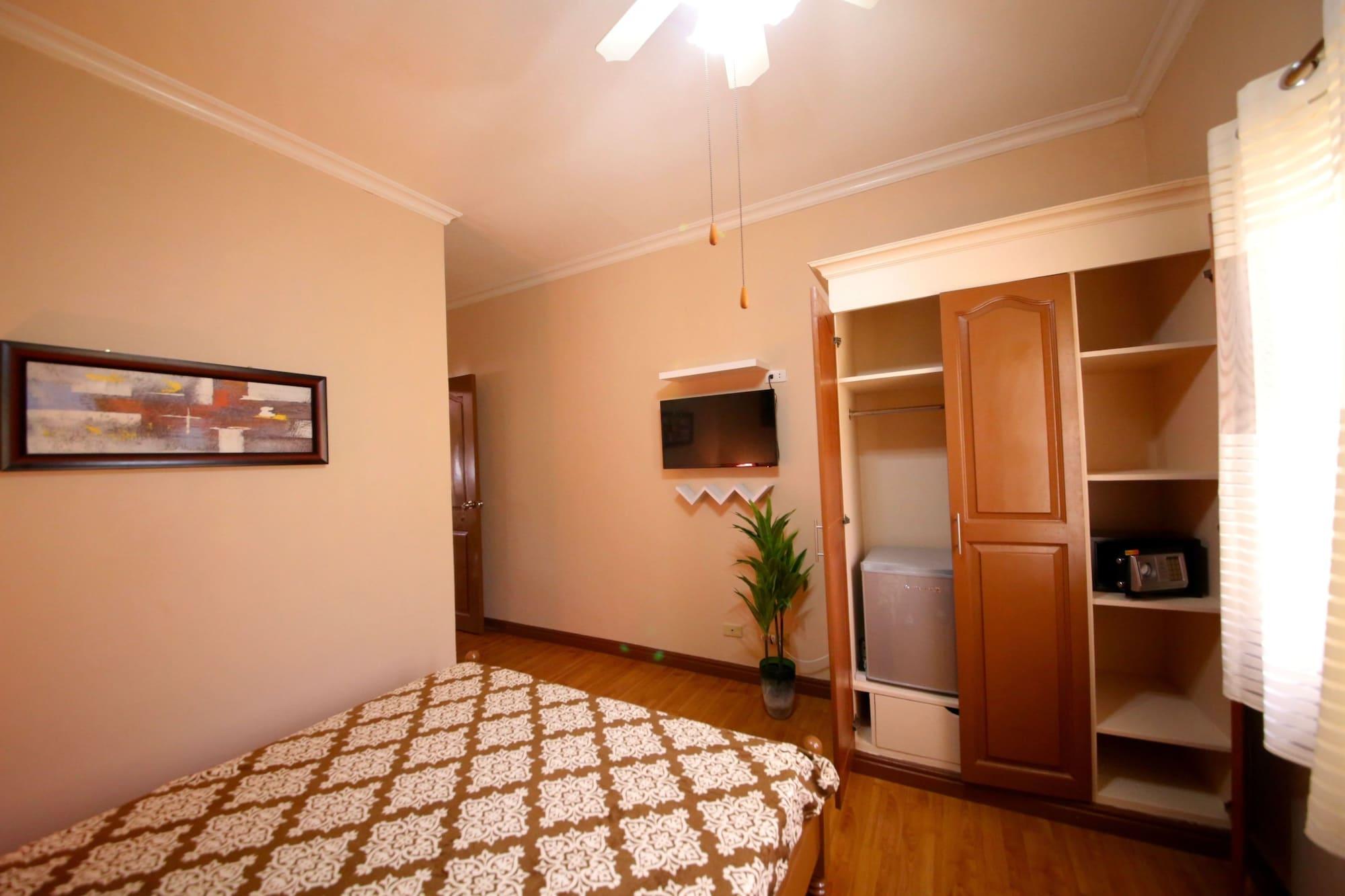 Dee Guesthouse White Sands Lapu-Lapu City Exterior photo