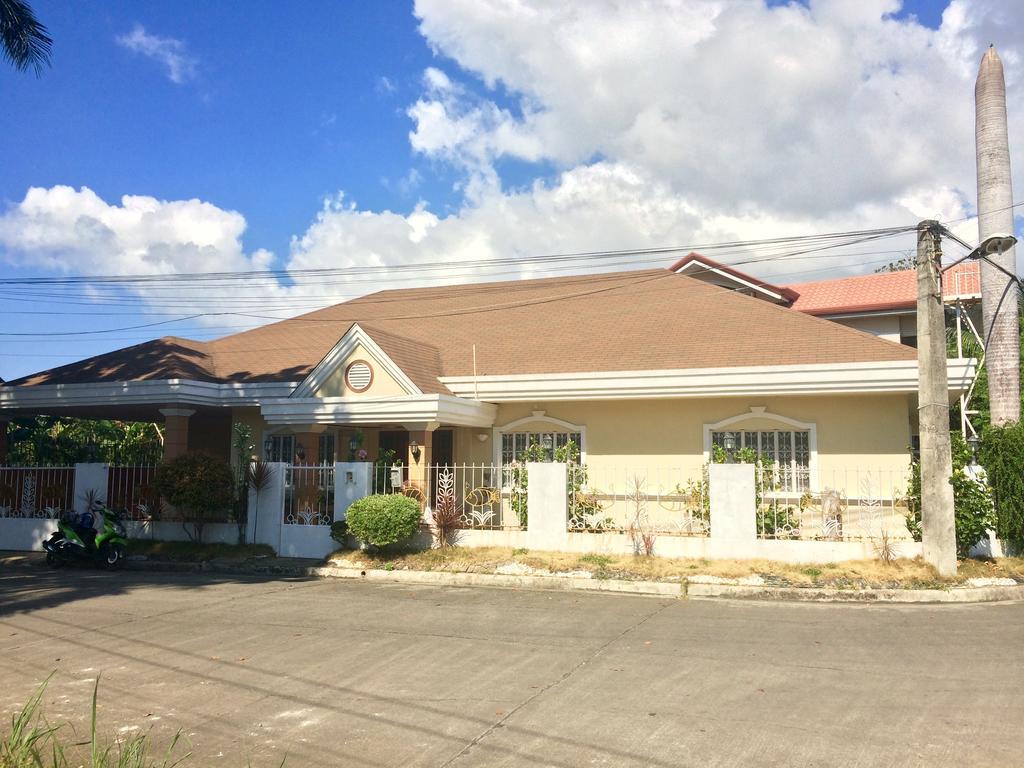 Dee Guesthouse White Sands Lapu-Lapu City Exterior photo