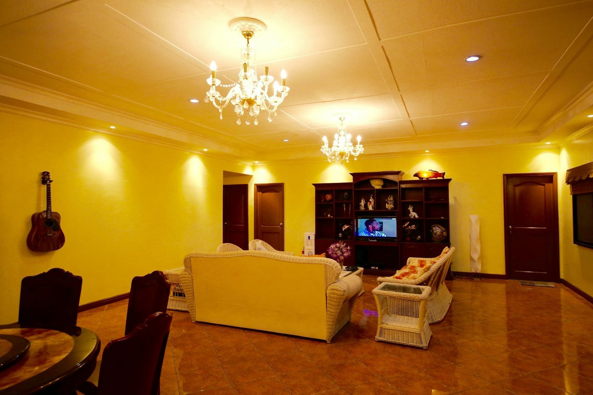 Dee Guesthouse White Sands Lapu-Lapu City Exterior photo